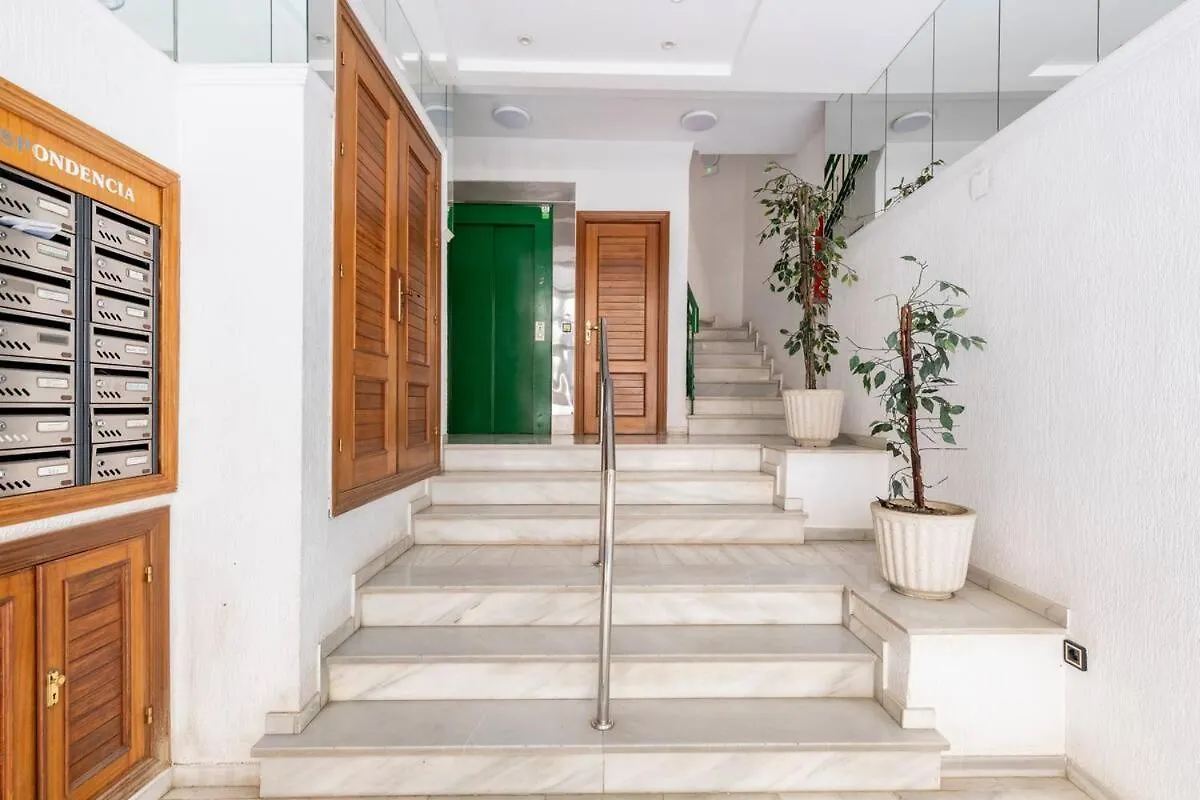Nice Apartment Downtown Malaga Climate Controlled